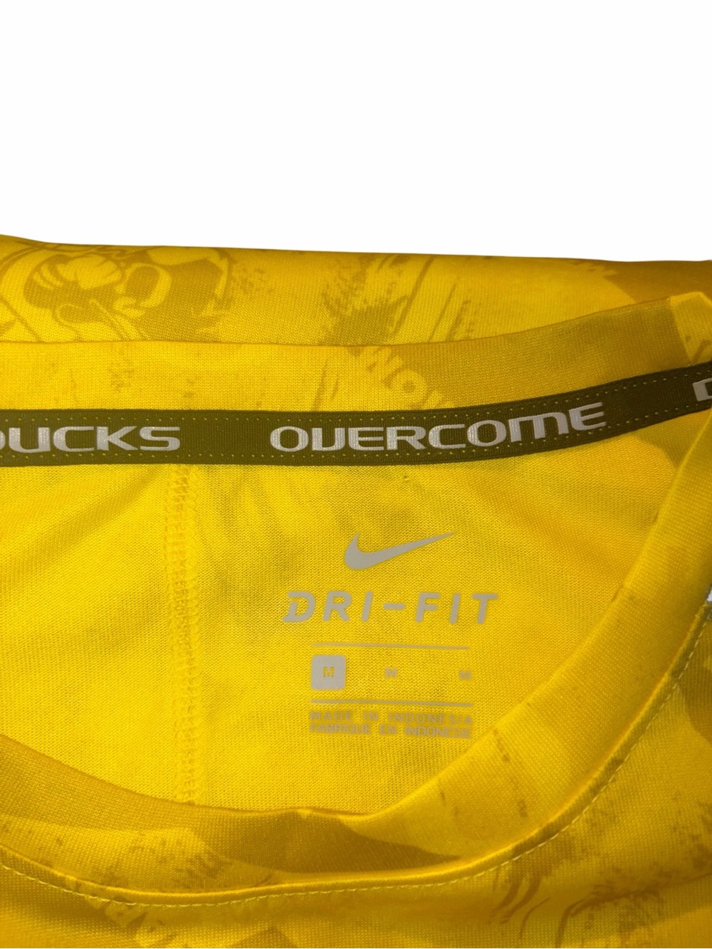 Oregon ducks cancer Nike men’s M yellow shirt NWT - Picture 4 of 5